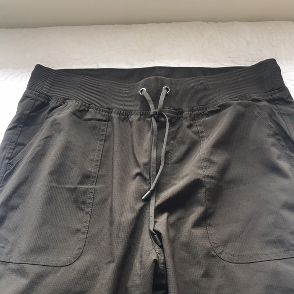 Reitmans Joggers - Picture 2 of 7